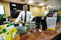 Năm 2023, tín dụng ngân hàng chiếm 54% tổng nguồn vốn của doanh nghiệp bất động sản. Ảnh: Đức Thanh