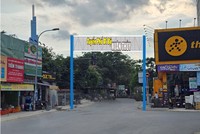 Phố đêm Thảo Điền được tổ chức tại một phần tuyến đường Xuân Thủy tiếp giáp với tuyến đường Quốc Hương và đường Nguyễn Văn Hưởng.