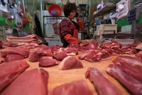 Chính phủ yêu cầu đảm bảo nguồn cung xăng dầu, thịt lợn, vật tư nông nghiệp....