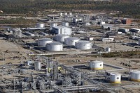 Một cơ sở lọc dầu ở thị trấn Gubkinsky, phía Tây Siberia (Nga). (Ảnh: AFP/TTXVN)