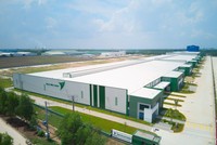 Nhiều khu công nghiệp được xây dựng để đón sóng đầu tư mới. Ảnh: Thành Nguyễn 