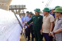 Lãnh đạo tỉnh Quảng Trị đi kiểm tra tiến độ các dự án giao thông trọng điểm