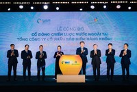 Đại diện DBI và VNI thực hiện nghi thức trong buổi lễ công bố cổ đông chiến lược