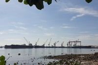 Khu kinh tế Vân Phong đã và đang trở thành "thỏi nam châm" thu hút đầu tư tại Khánh Hòa. Ảnh: P.V