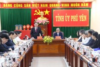 Chủ tịch Quốc hội Vương Đình Huệ làm việc với Ban Thường vụ Tỉnh ủy Phú Yên.