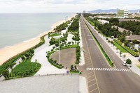 Đường ven biển là một trong những trục giao thông quan trọng, tạo hành lang động lực ven biển tỉnh Phú Yên.