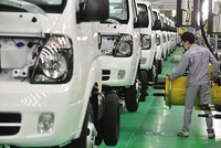 Doanh nghiệp kỳ vọng, những vướng mắc liên quan điều kiện kinh doanh vận tải bằng ô tô sẽ sớm được xử lý. Ảnh: Đức Thanh