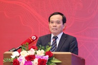 Phó thủ tướng Trần Lưu Quang trình bày báo cáo (Ảnh: Duy Linh).