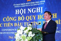 Ông Nguyễn Khắc Thận, Phó bí thư Tỉnh ủy, Chủ tịch UBND tỉnh Thái Bình phát biểu tại Hội nghị Công bố Quy hoạch tỉnh.