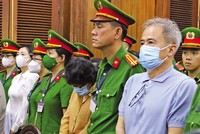 Phiên tòa xét xử đại án Vạn Thịnh Phát