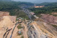 Khu vực cửa khẩu quốc tế La Lay.