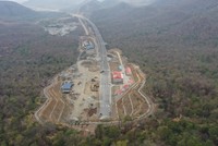 Thi công xây dựng hầm Núi Vung thuộc Dự án thành phần cao tốc Bắc-Nam, đoạn Cam Lâm-Vĩnh Hảo