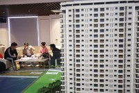 Nghề môi giới địa ốc không còn dễ “hái ra tiền”. Ảnh: Dũng Minh 