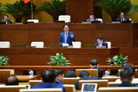 Phiên chất vấn chiều 18/3 tại phòng họp Diên Hồng.