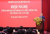 Tân Tổng Biên tập Tạp chí Cộng sản Lê Hải Bình phát biểu nhận nhiệm vụ.