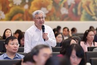 Đại biểu Trần Văn Lâm tham gia thảo luận. 