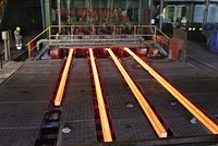 Sản xuất tại Nhà máy Thép Hòa Phát. Ảnh: Đức Thanh