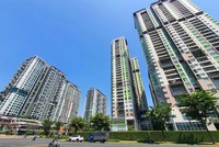 Sức nóng từ thị trường căn hộ… Ảnh: Lê Toàn 