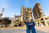 Sau khi nâng cấp, mở rộng, Nhà máy Lọc dầu Dung Quất sẽ có công suất chế biến 171.000 thùng/ngày. Ảnh: D.M