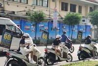 Nhiều chủ đầu tư, nhà môi giới bắt đầu tự tin ra hàng. Ảnh: Lê Toàn 