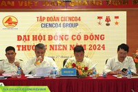 Đoàn Chủ tịch điều hành Đại hội.