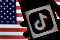 Các nhà lập pháp Mỹ từ lâu cho rằng việc TikTok thuộc quyền sở hữu nước ngoài là mối rủi ro an ninh quốc gia. Ảnh: AFP