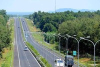 Để cao tốc “nuôi” cao tốc 