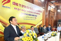 Ông Mai Văn Huy, Chủ tịch HĐQT NSH Petro phát biểu tại Đại hội đồng cổ đông thường niên Công ty năm 2024