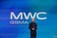 Giám đốc điều hành của Nokia Pekka Lundmark phát biểu trong cuộc họp báo tại Đại hội Thế giới Di động 2023 của GSMA.