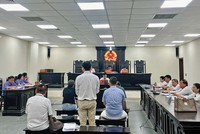 Các bị cáo tại phiên tòa xét xử sơ thẩm