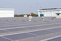 Một dự án điện mặt trời mái nhà tại tỉnh Hậu Giang. Ảnh: Đức Thanh