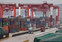 Bến container của cảng Thanh Đảo, tỉnh Sơn Đông, Trung Quốc. Ảnh: Reuters