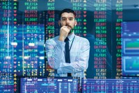 Phong độ bất ngờ của S&P 500