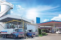 Bộ Công thương nói, doanh nghiệp quy mô quá nhỏ làm thương nhân đầu mối kinh doanh xăng dầu sẽ ít hiệu quả.