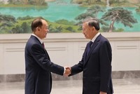 Tổng Bí thư, Chủ tịch nước Tô Lâm hội kiến Bí thư Tỉnh ủy Quảng Đông Hoàng Khôn Minh. Ảnh: TTXVN