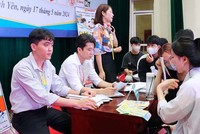 Trung tâm Dịch vụ việc làm tỉnh phối hợp với Trường cao đẳng Kinh tế - Kỹ thuật Vĩnh Phúc tổ chức phiên giao dịch việc làm