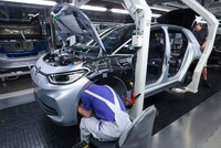 Dây chuyền lắp ráp tại nhà máy Volkswagen ở Zwickau, Đức. Ảnh: Bloomberg