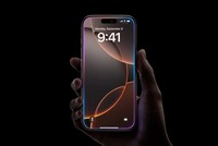 Thời gian 9:41 hiển thị trên màn hình iPhone 16 Pro vừa ra mắt. Ảnh: Apple
