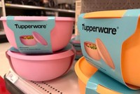 Tupperware nổi tiếng khắp thế giới với các hộp đựng thực phẩm bằng nhựa. Ảnh: Getty