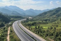 Nghiên cứu triển khai dự án theo phương thức đối tác công tư (PPP), hợp đồng BOT để thu hút nguồn lực của xã hội, giảm gánh nặng cho ngân sách nhà nước.