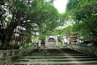 Di tích quốc gia đặc biệt quần thể Hương Sơn (Chùa Hương) đã được công nhận khu du lịch cấp thành phố. Ảnh: Hồng Hạnh 