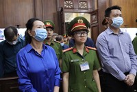 Ngày 4/10/2024, Viện Kiểm sát Nhân dân TP.HCM đề nghị Hội đồng xét xử tuyên phạt bị cáo Trương Mỹ Lan mức chung thân về tội Lừa đảo chiếm đoạt tài sản, 12 - 13 năm tù tội Rửa tiền, 8 - 9 năm tù tội Vận chuyển trái phép tiền tệ, tổng hình phạt là chung thân.