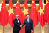 Chủ tịch Quốc hội Trần Thanh Mẫn hội kiến Thủ tướng Trung Quốc Lý Cường. Ảnh: Nhật Bắc