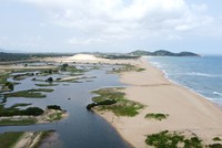 Khu vực dự kiến xây dựng Cảng Bãi Gốc tại thị xã Đông Hòa.