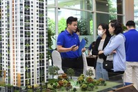 Người môi giới là cầu nối giữa khách hàng và sản phẩm bất động sản.