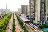 Metro số 1 (Bến Thành - Suối Tiên) đang chạy thử để chuẩn bị cho vận hành thương mại vào đầu năm 2025. Ảnh:Lê Toàn