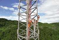 Việc triển khai dự án truyền tải điện gặp nhiều vướng mắc, chủ yếu liên quan thủ tục chấp thuận chủ trương đầu tư. Ảnh: Đ.T 