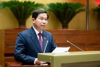 Chủ nhiệm Ủy ban Tài chính, Ngân sách Lê Quang Mạnh trình bày Báo cáo giải trình, tiếp thu, chỉnh lý dự thảo Nghị quyết 