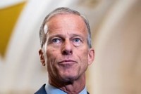 Thượng nghị sỹ John Thune. (Ảnh: Getty Images)