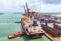 Tàu quốc tế cập cảng Chu Lai, mở tuyến hàng hải trực tiếp đến Mỹ